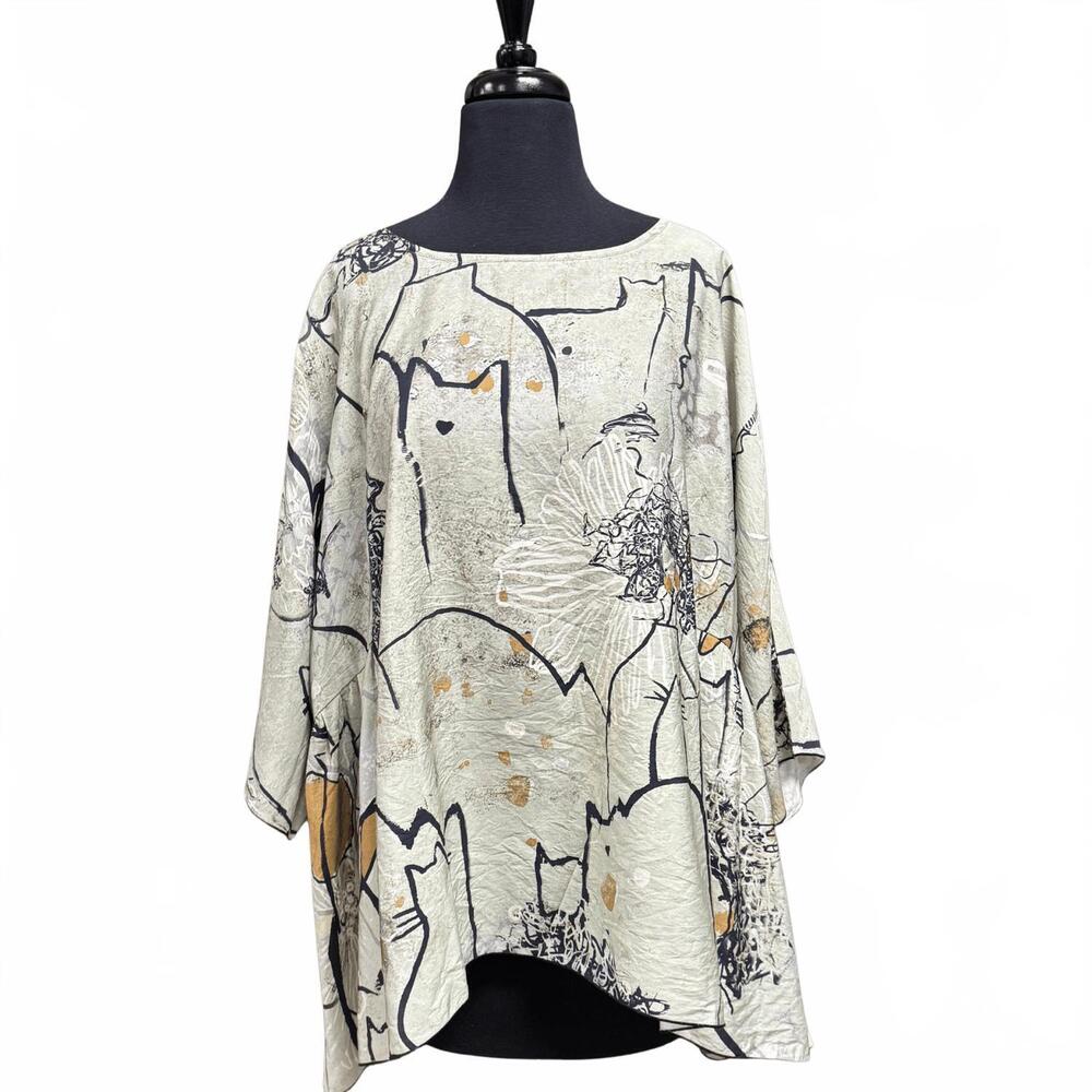 NEW 3 POTATO women's cat butterfly top in grey